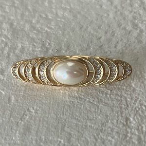 ✨ Vintage DIOR Brooch 💎